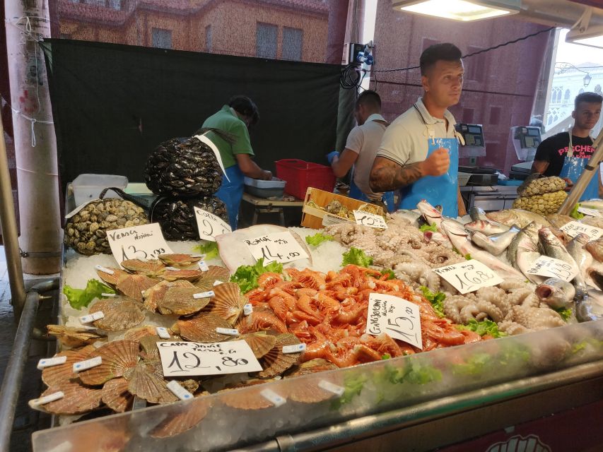 Venice: Local Fish Market With Cicchetti, Lunch, and Wine - Meeting by San Giacomo di Rialto, then walking straight into the food zone