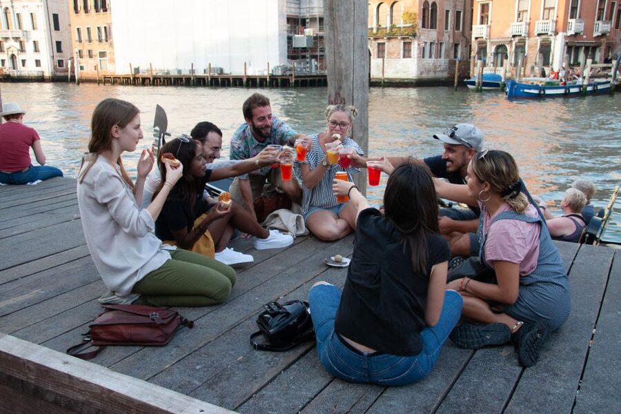 Venice: Local Secrets of Venice Tapas & Wine Walking Tour - The second bacaro and the tasting “hotspots”