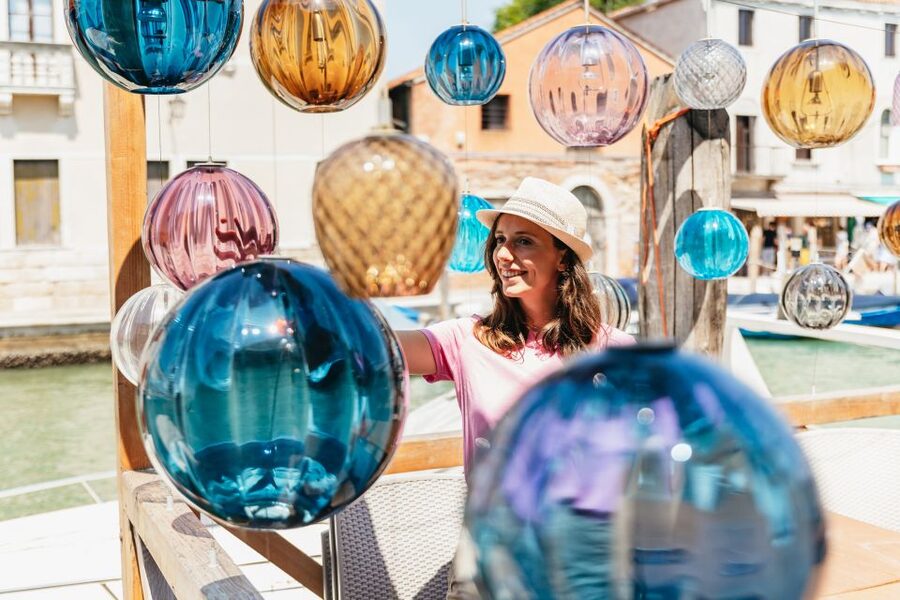 Venice: Murano and Burano Boat Tour with Glass Factory Visit - The value: why Murano plus Burano on one boat day makes sense