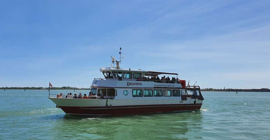 Venice: Murano & Burano Panoramic Boat Tour w/ Glassblowing - Why this Murano and Burano boat tour feels efficient (and good value)