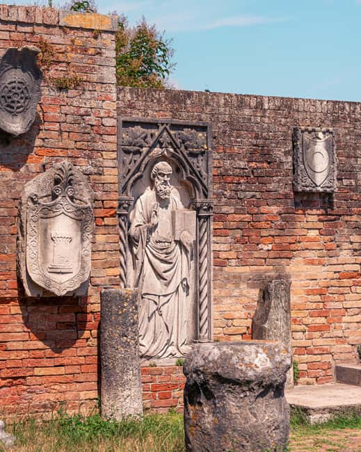 Venice: Murano, Burano, Torcello, and Glass Factory Tour - Price and value: what you pay for and what you still need to budget