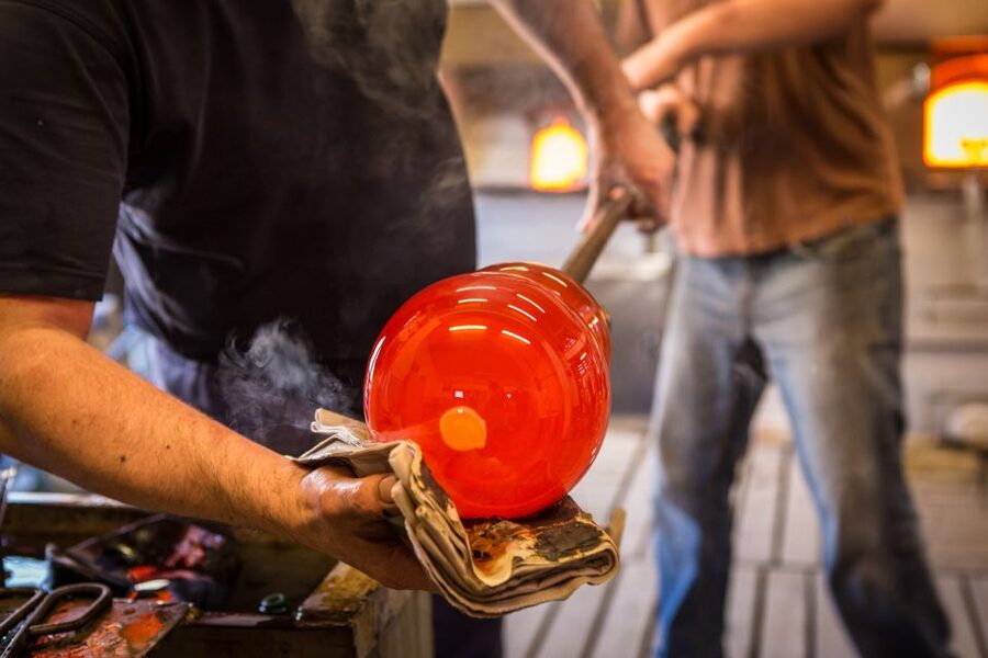 Venice: Murano Island and Glass Factory Private Guided Tour - Murano on foot, history with a human pace