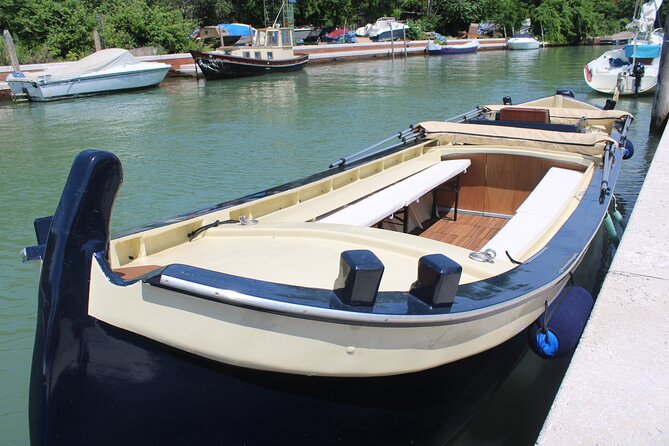 Venice Night Boat Tour from Zattere - What to wear and bring on a chilly open-boat night