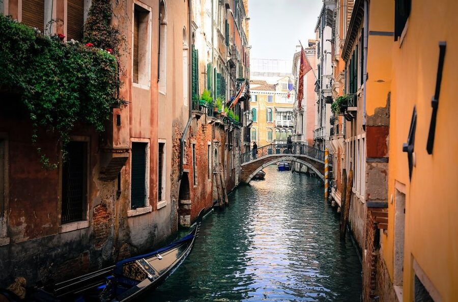 Venice: Off the Beaten Path Private Gondola Ride - What you see along the route, stop by stop