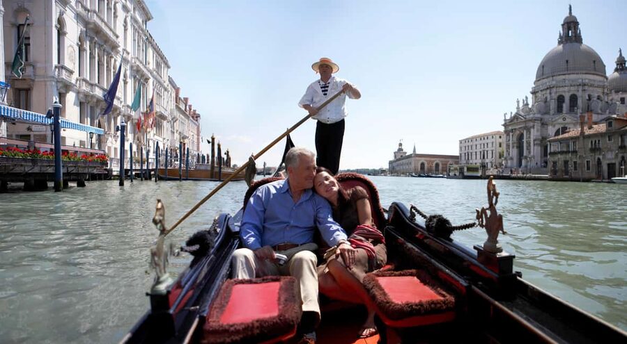 Venice: Off the Beaten Path Private Gondola Ride - Picking the right duration: 30 minutes to St Mark’s Square