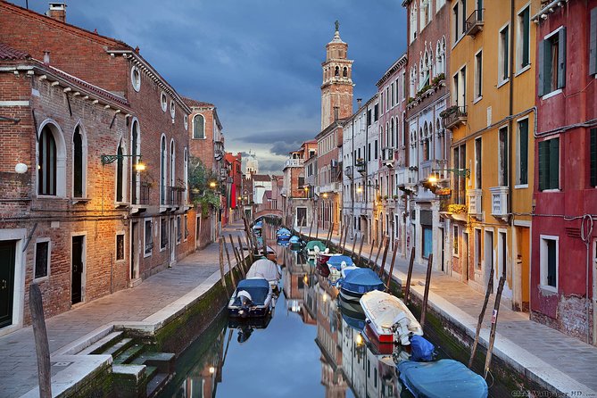Venice Off the Beaten Path: Private Tour in Venice with a Local - Photo Moments: Gran Canal Views and the Bridge of Fists
