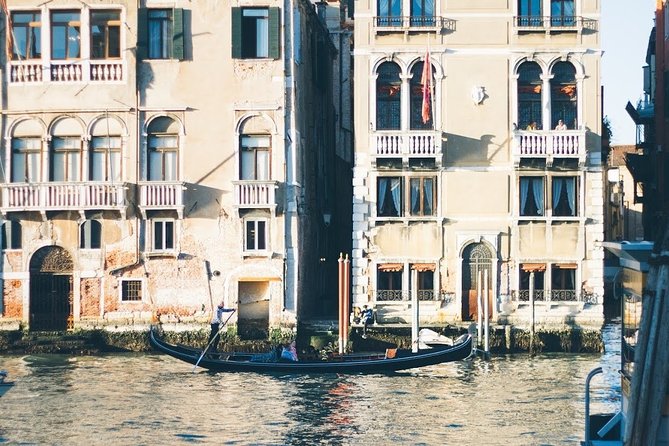 Venice Off the Beaten Path: Private Tour in Venice with a Local - Timing, Weather, and How to Plan Your Two Hours