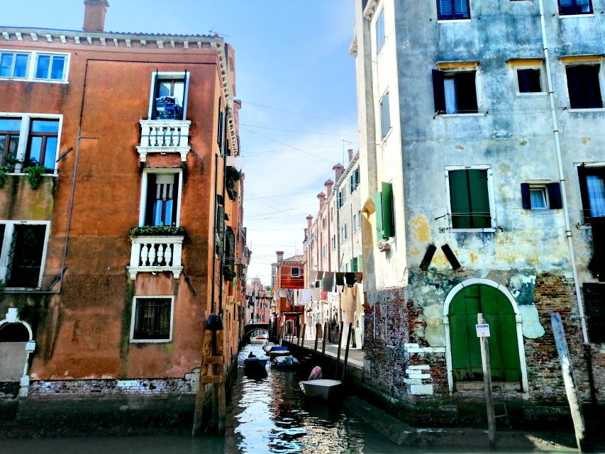 Venice: Off the Beaten Path Walking Tour - Meet Valerio in Dorsoduro, then learn how to read Venice streets