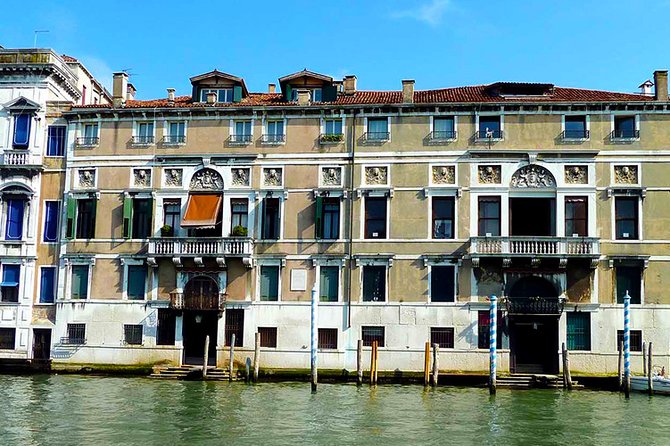 Venice Palazzo Mocenigo: History of Textile, Costume and Perfume - The palazzo setting adds value to a ticket that is not just about objects