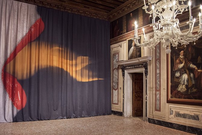 Venice Palazzo Mocenigo: History of Textile, Costume and Perfume - Who should book Palazzo Mocenigo, and who might feel underwhelmed
