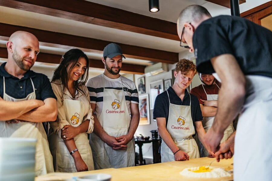 Venice: Pasta and Tiramisu Cooking Class at a Local's Home - Key things you will notice