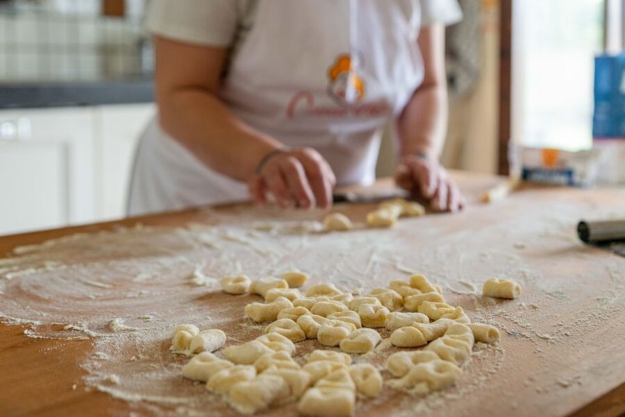 Venice: Pasta and Tiramisu Cooking Class at a Local's Home - A Venice Cooking Class in a Real Home, Not a Stage