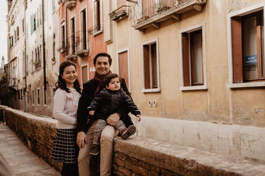 Venice: Personal Travel and Vacation Photographer Services - What Makes the Photos Look Candid (and Still Flattering)