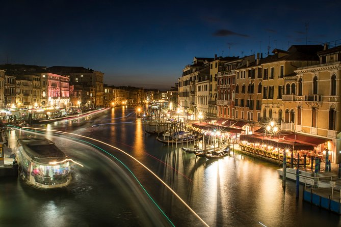 Venice Photography Masterclass - Private Photography Lesson - What you learn in 3 hours, from aperture to night light streaks