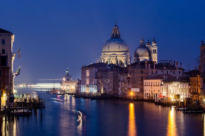 Venice Photography Masterclass - Private Photography Lesson - Sunset practice and the Grand Canal shift into night mode