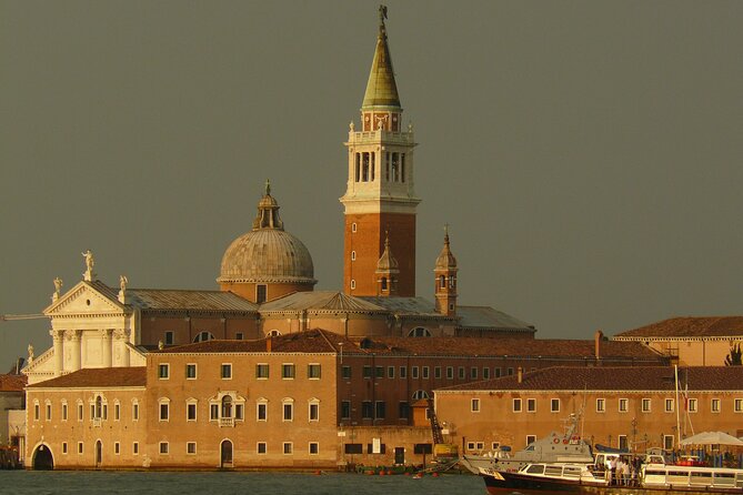 Venice Photography Walking Tour with Private Guide - Daytime or sunset: how your photo plan changes