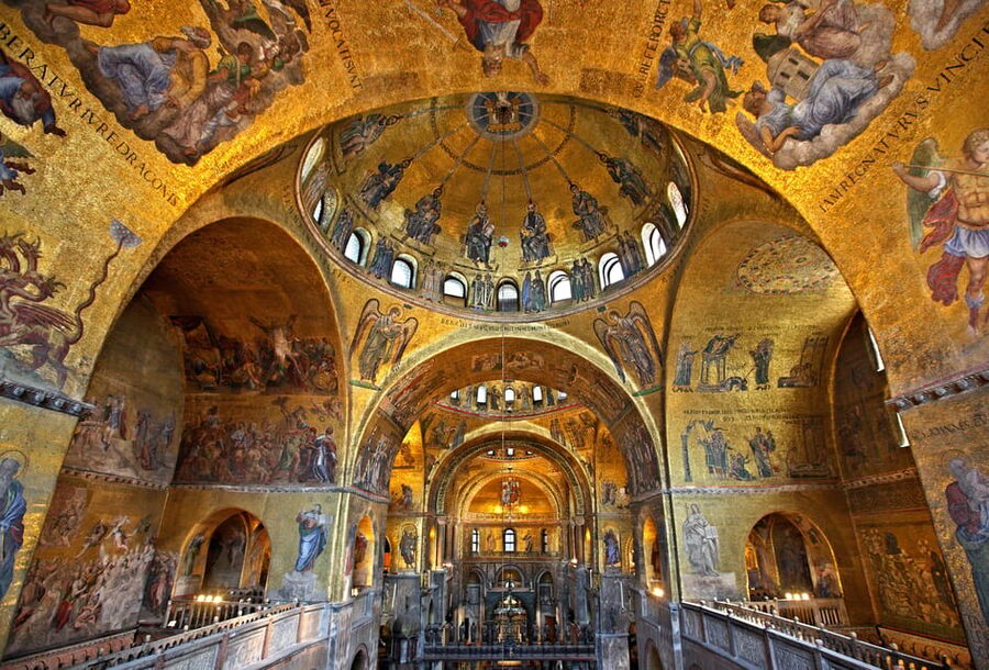 Venice: Priority Access to St. Mark's Basilica & Guided Tour - St. Mark’s Basilica, the one-hour visit that still feels complete