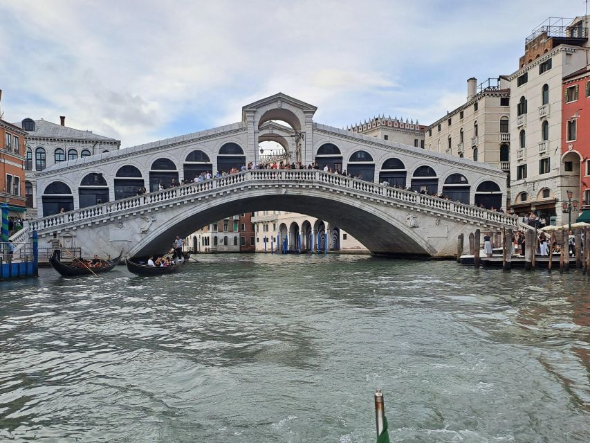 Venice: Private 2-Hour Walking Tour - A private Venice plan that keeps your feet and your time under control