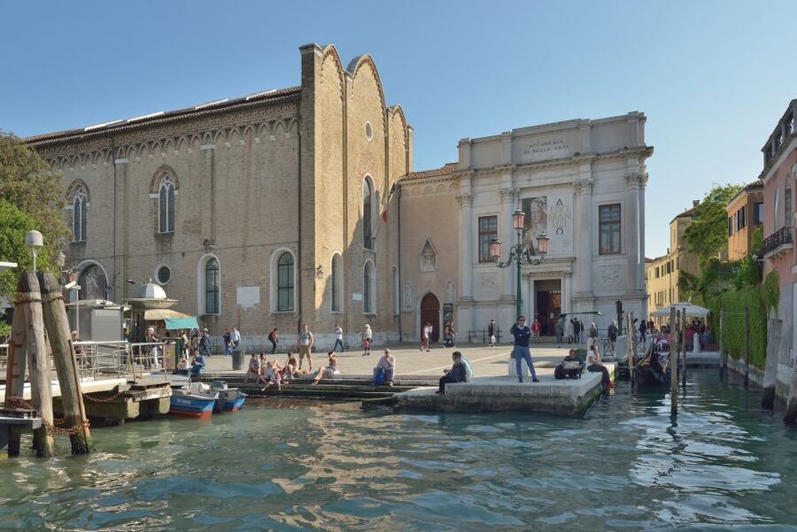 Venice: Private Accademia Gallery and Dorsoduro Guided Tour - The rare treat: Vitruvian Man when it’s on view
