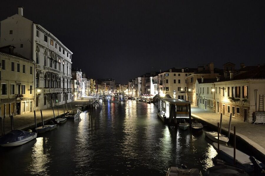 Venice: Private After Dark Tour and Gondola Ride - Campo Santi Giovanni e Paolo: the legend-heavy heart of the walk