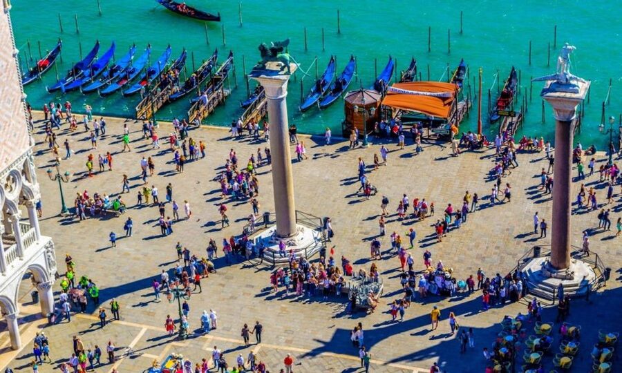 Venice: Private City Hidden Gems and Local Hotspots Tour - Santa Maria della Salute and Zattere: canal views plus a real break