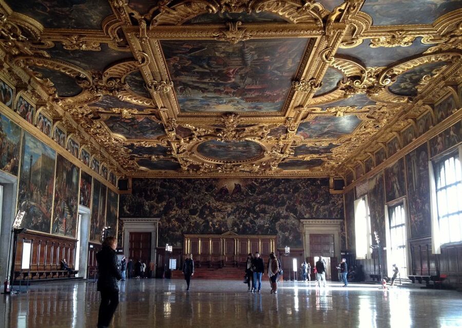 Venice: Private City Tour - Bridge of Sighs and the Prisons Palace route