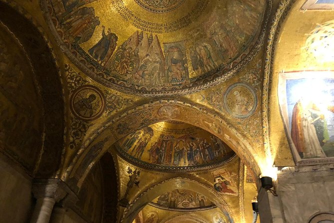 Venice Private Evening Stroll with VIP Entry to Saint Mark's After Hours - The art of the guide: what makes the experience feel personal