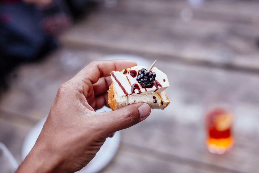 Venice: Private Evening Tour w/ Drinks & Bites in Cannaregio - Stop by stop: how your evening typically unfolds