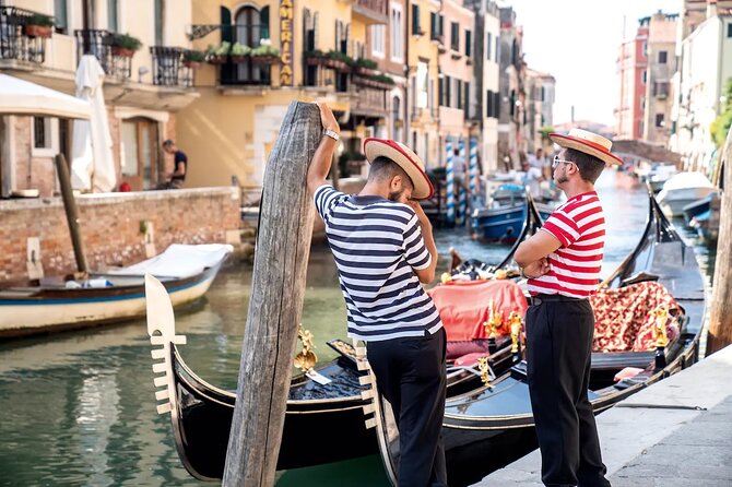 Venice Private Gondola Ride: Explore Hidden Canals and Sights - Rialto Bridge and Rialto Market from the water, not the sidewalk