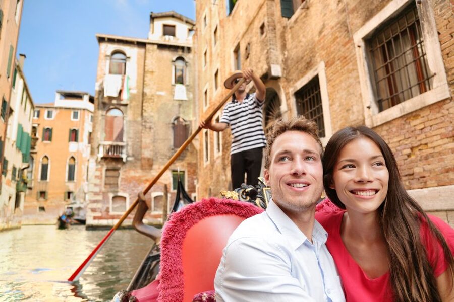 Venice: Private Gondola Ride - Meeting point at Gondola Station Santa Maria del Giglio, near Hotel Gritti Palace