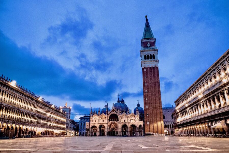 Venice: Private Murders & Mysteries Tour - La Fenice and the Last Fire Mystery: Theatre Tragedy as a Venice Finale