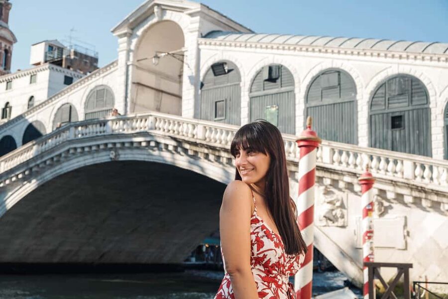 Venice: Private Professional Photoshoot - Rialto Bridge - Why a Private Rialto Bridge Photoshoot Works in Venice