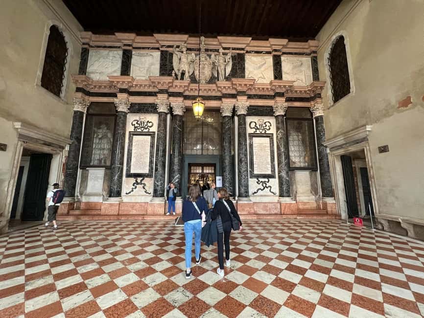 Venice: Private Tour with a Local Guide - Key highlights to watch for