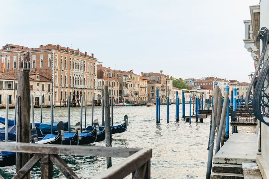 Venice: Private Tour with a Local Guide - Price and value: why $62.63 per person can be a smart move