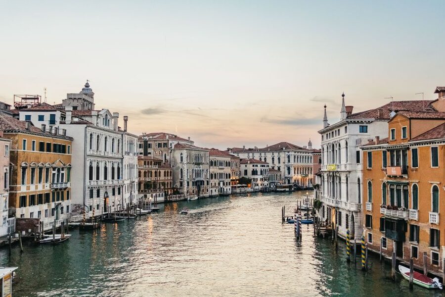 Venice: Private Tour with a Local Guide - Starting at your neighborhood, not at a postcard