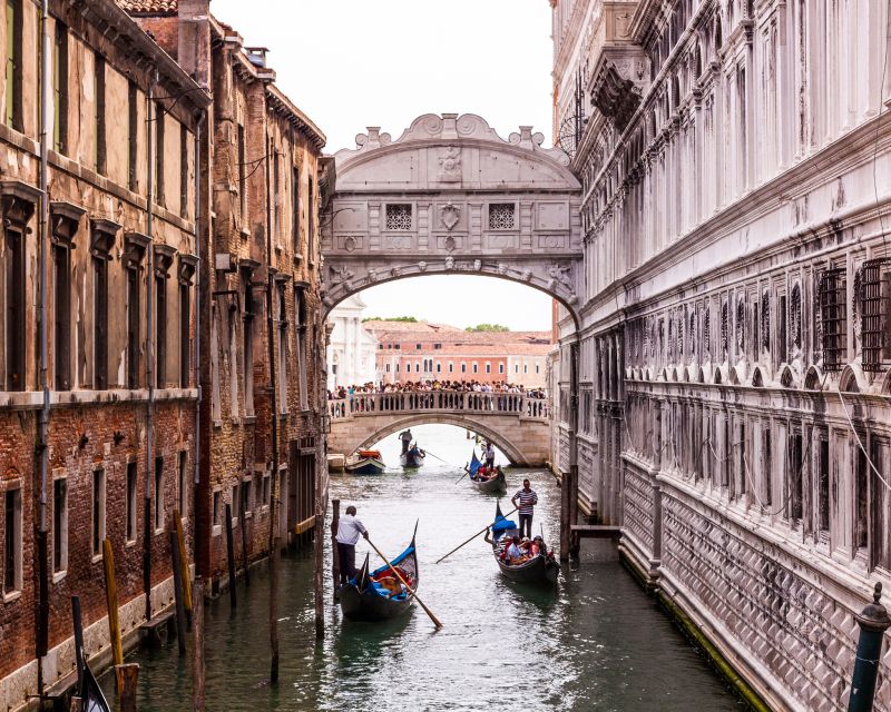 Venice: Private Tour with Doge's Palace, St. Mark's, Gondola - A smart 4.5-hour private loop of Venice highlights