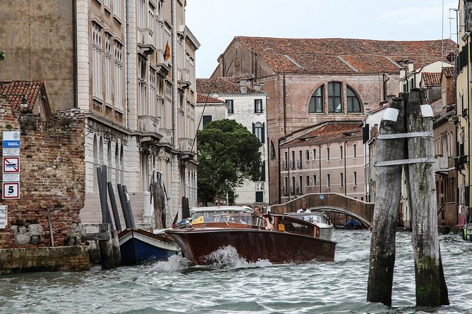 Venice Private Transfer (Hotel, Port, Venice or Treviso Airport, Mestre TrainSt) - The ride experience: comfort, punctuality, and what weather can change