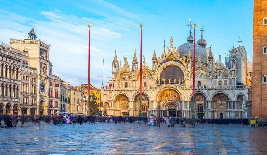Venice: Private Walking Tour with Saint Mark's Basilica - A private Venice walk that actually fits your time