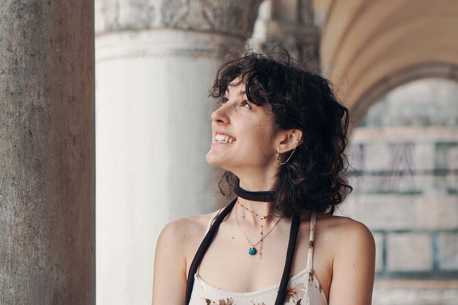 Venice Professional Photoshoot (up to 6 people included) - Photo delivery: picking your favorites from 15 to 150 edits in 72 hours