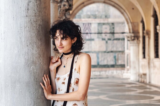 Venice Professional Photoshoot (up to 6 people included) - Where you meet: Chiesa di San Zaccaria and easy access to St. Mark’s