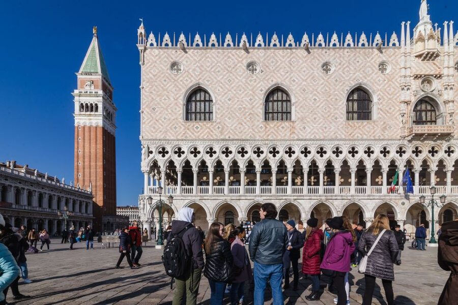 Venice: Rialto Bridge & Offbeat Unusual Venice Walking Tour - La Fenice Theatre, opera architecture you can feel