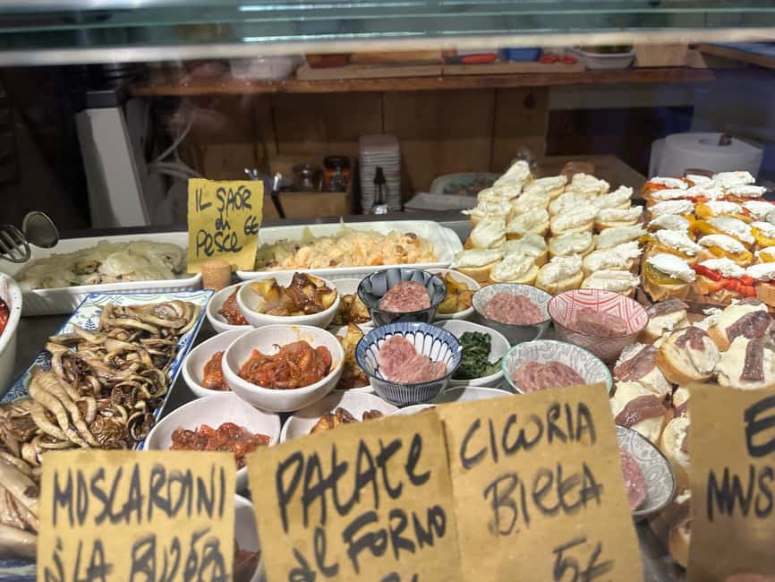 Venice: Rialto Market Street Food Tour - Mercato di Rialto food market walk: cicchetti and local snacks