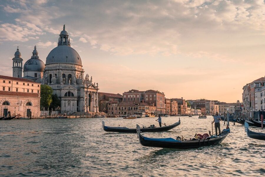 Venice: Romantic Palace Dinner and Private Gondola Ride - Wine Pairing That Does the Job