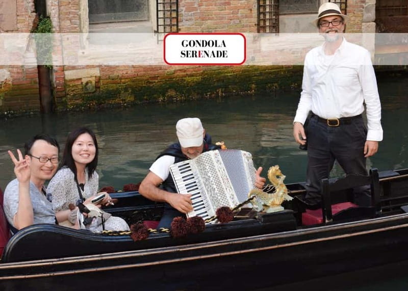 Venice: Romantic Shared Gondola Serenade on the Grand Canal - The gondola ride: 30 minutes that trade comfort for atmosphere