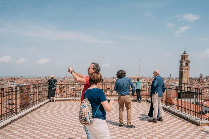 Venice: Rooftop Terraces Tour with Prosecco - Second private rooftop: photo angles and architecture spotting