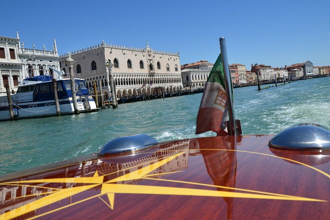 Venice S.Lucia Station to Venice Hotels or viceversa - Who This Transfer Fits Best (and Who Might Feel Unsure)