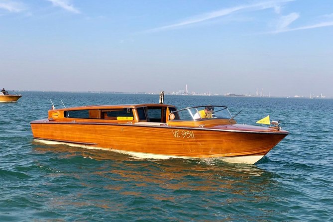 Venice S.Lucia Station to Venice Hotels or viceversa - Price and Group Value: When This Transfer Makes Sense