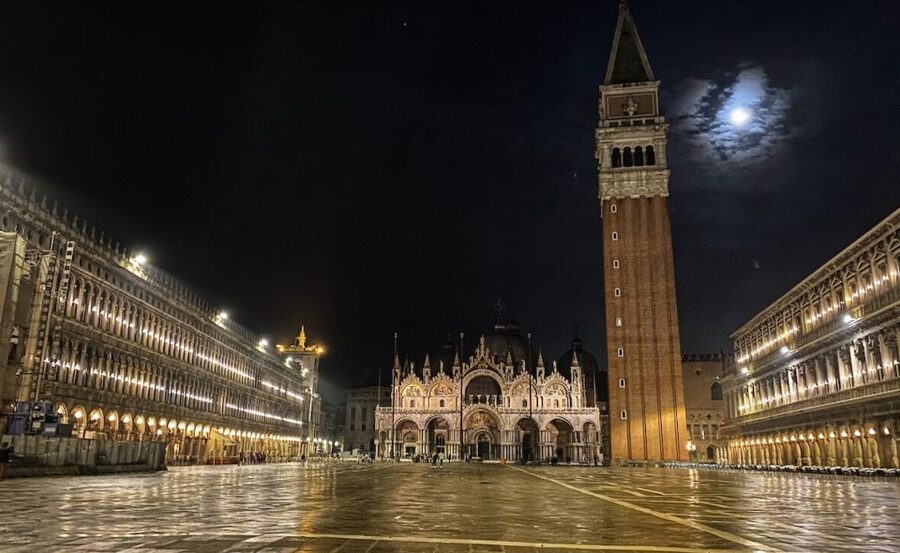 Venice: Saint Mark's Basilica Private Tour at Night - Should You Book This Night Tour?