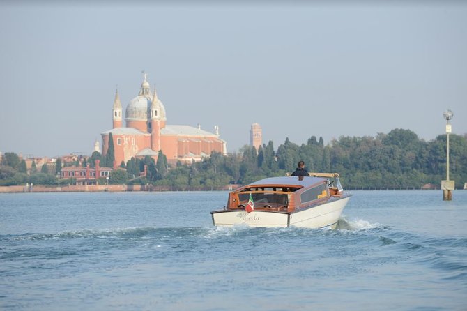 Venice Shared Departure Transfer: Central Venice to Marittima Cruise Port - From canal to cruise port, what this transfer is good at