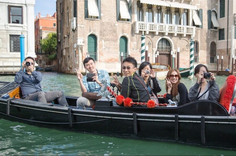 Venice: Shared Gondola Ride - Where you meet the gondola near St. Mark’s, and how not to lose time